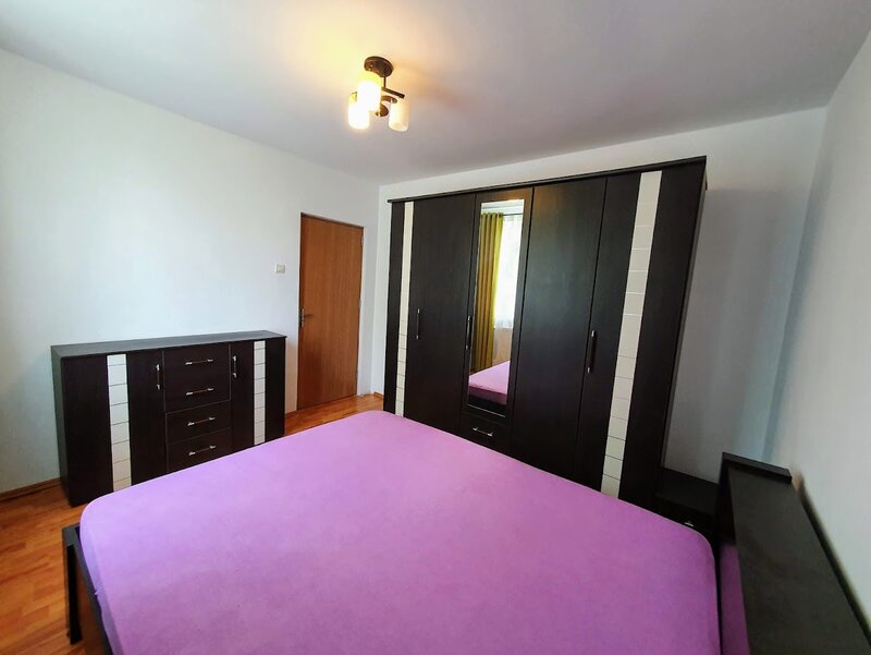 Drumul Taberei, Auchan,