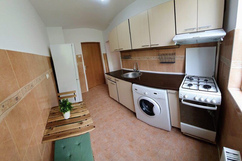 Drumul Taberei, Auchan,